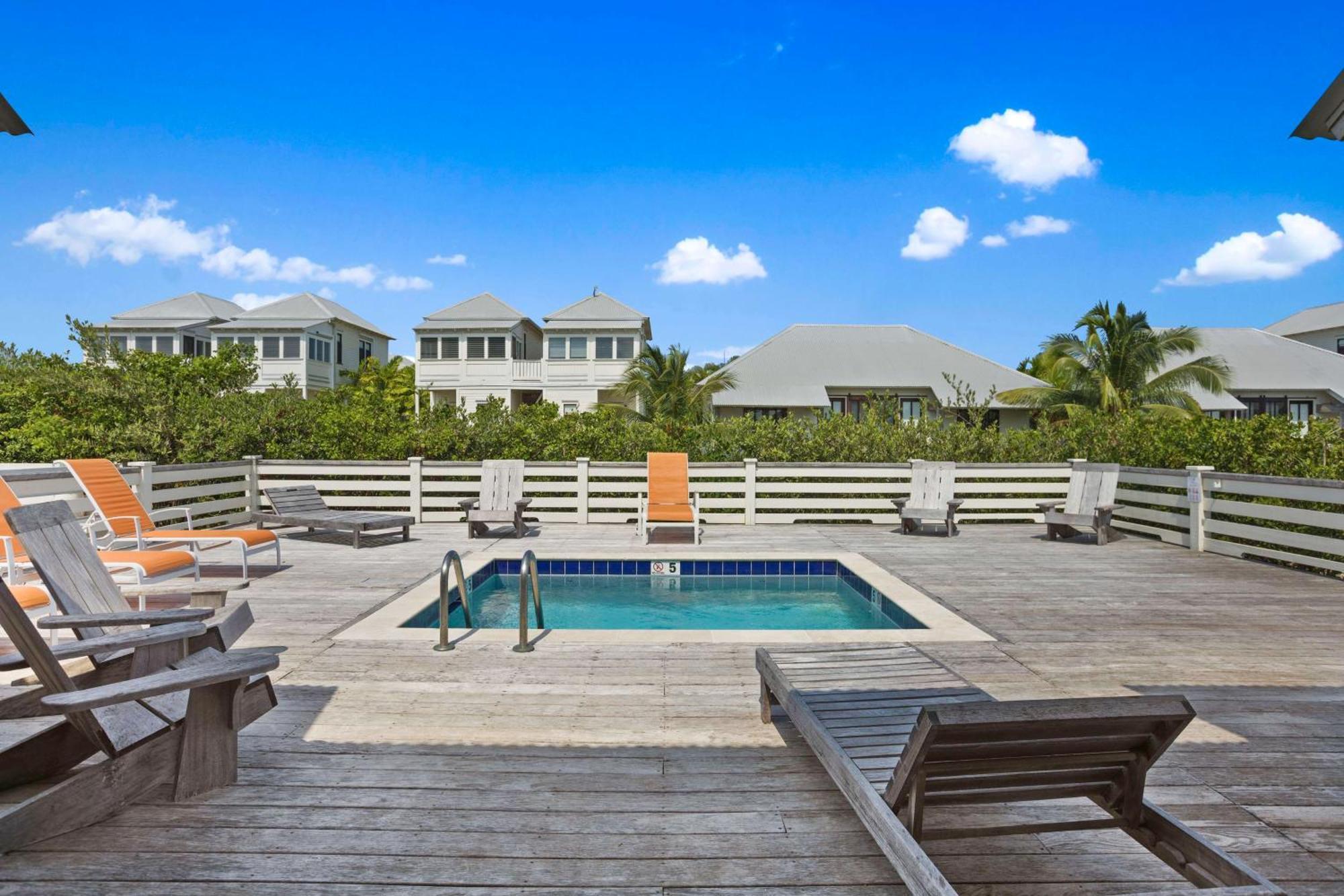 Mahogany Bay Resort And Beach Club, Curio Collection San Pedro  Exteriör bild