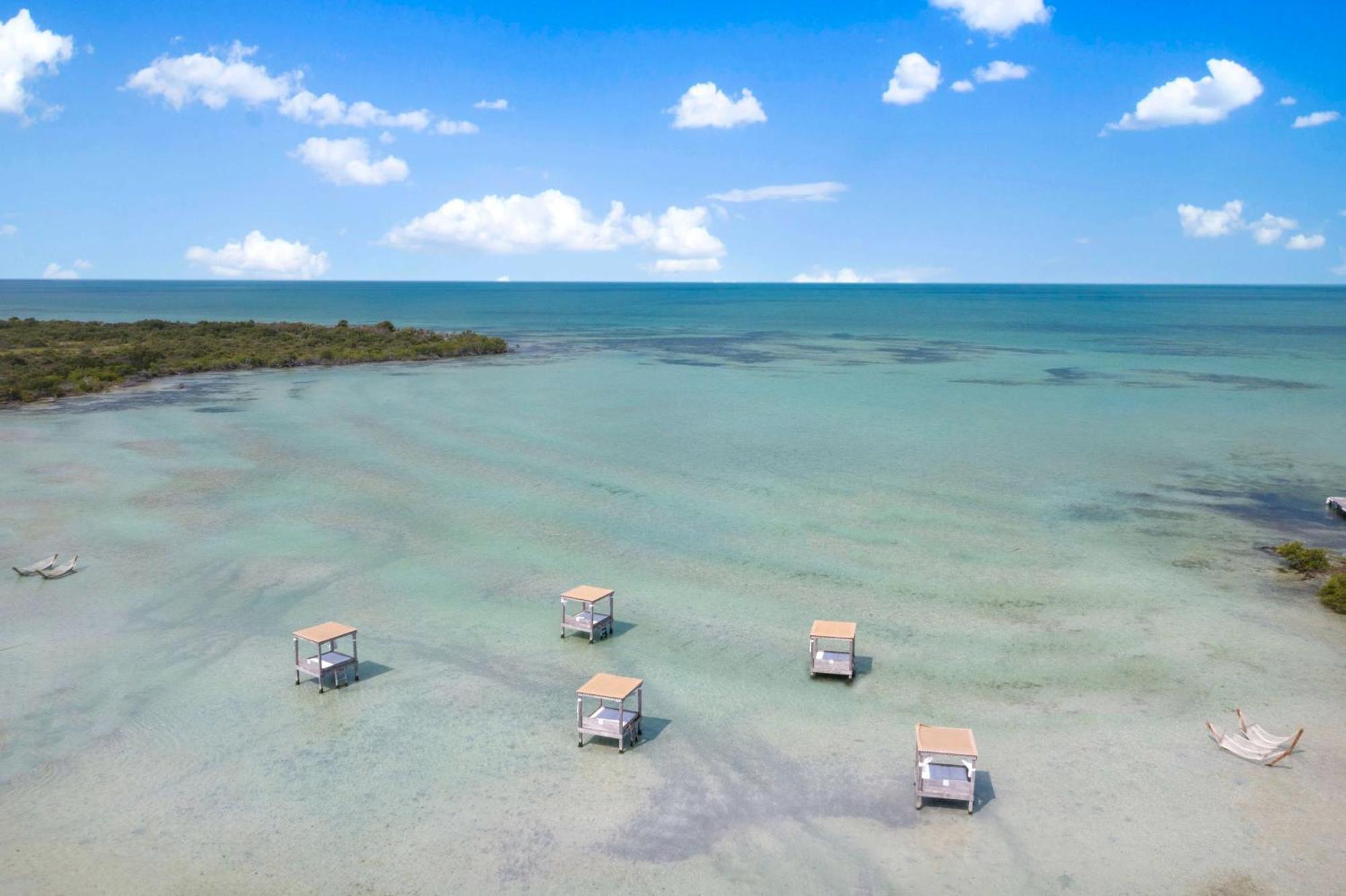 Mahogany Bay Resort And Beach Club, Curio Collection San Pedro  Exteriör bild