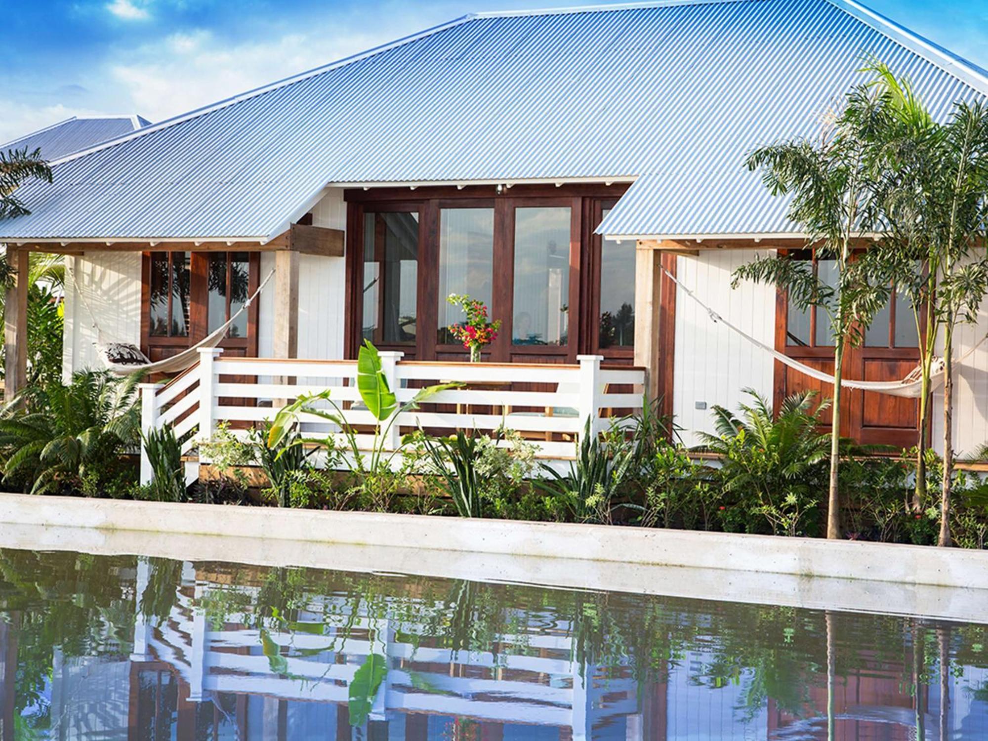Mahogany Bay Resort And Beach Club, Curio Collection San Pedro  Exteriör bild